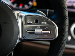 2020E 300 L \ӕr п؅^