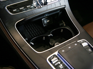 2020E 300 L \ӕr п؅^