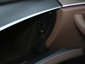 2020E 300 L \(yn)(dng)A g