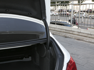 2020E 300 L \(yn)(dng)A g