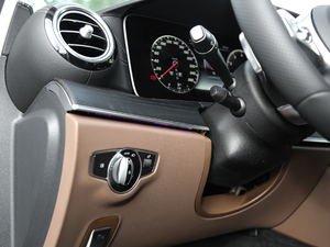 2020E 300 L \ӺA п؅^