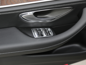 2020Ŀ E 260 L п؅^