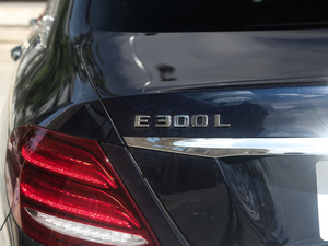 2020E 300 L \ ^