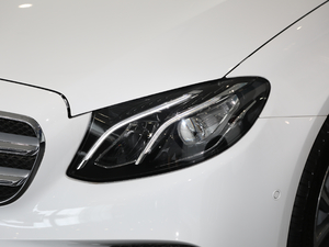 2020Ŀ E 300 L r (ji)^