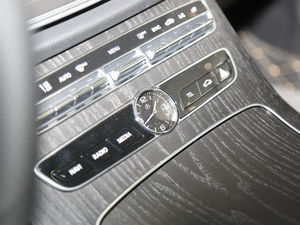 2020Ŀ E 300 L r п؅^