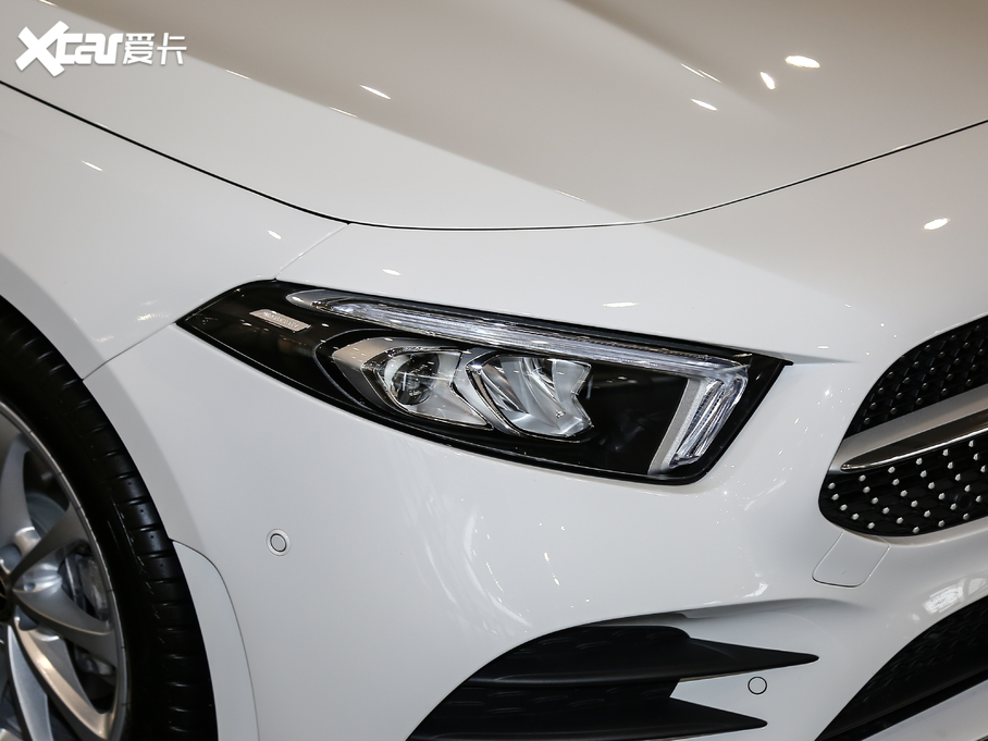 2020YA A 200 L \I܇