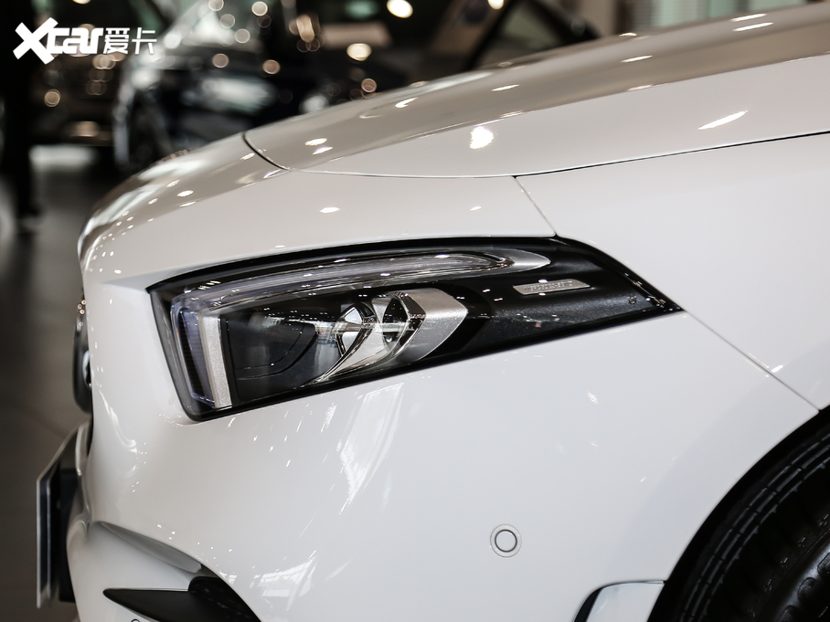 2020YA A 200 L \I܇