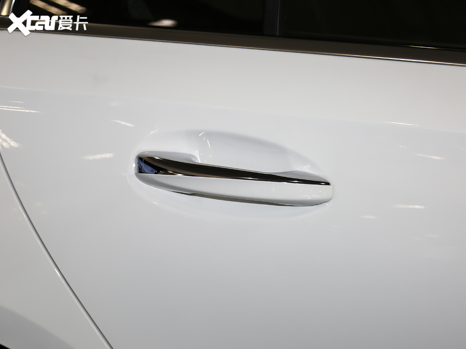 2020YA A 200 L \I܇