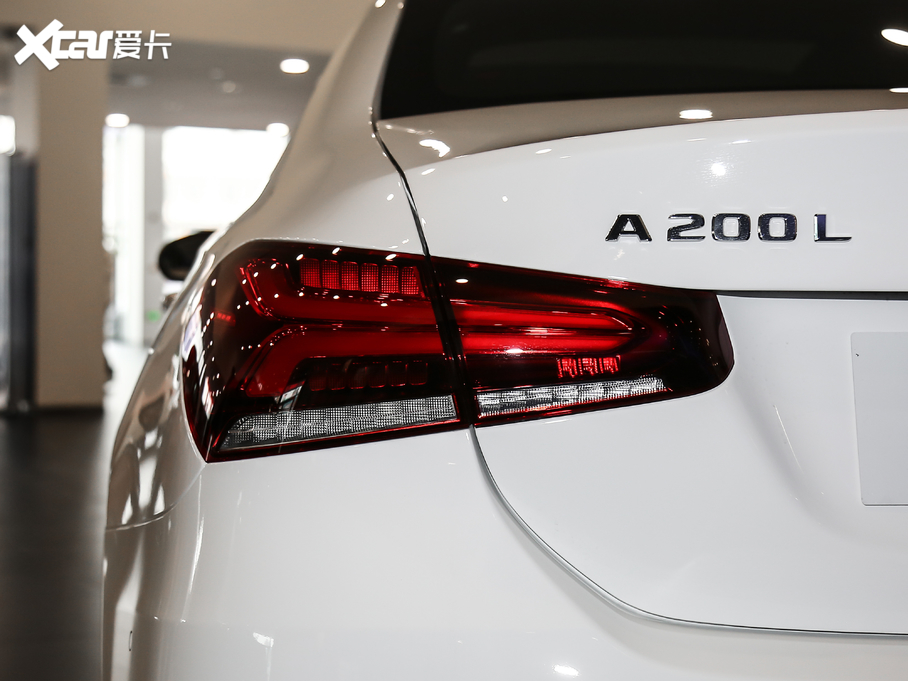 2020YA A 200 L \I܇