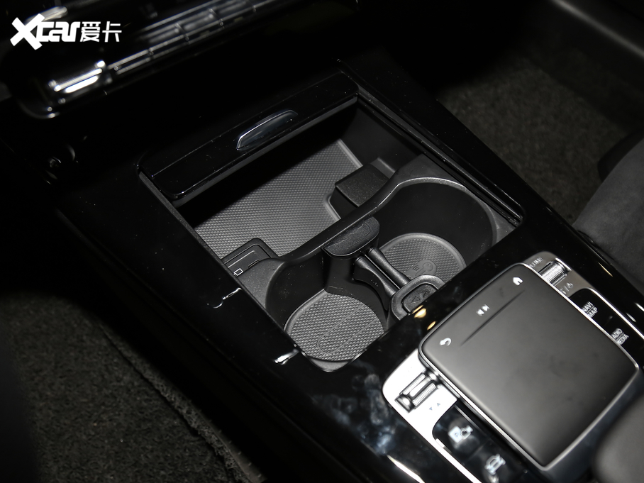 2020YA A 200 L \I܇