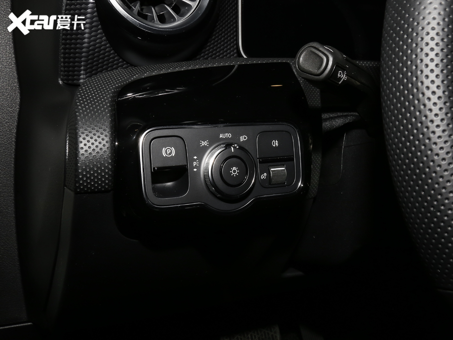 2020YA A 200 L \I܇