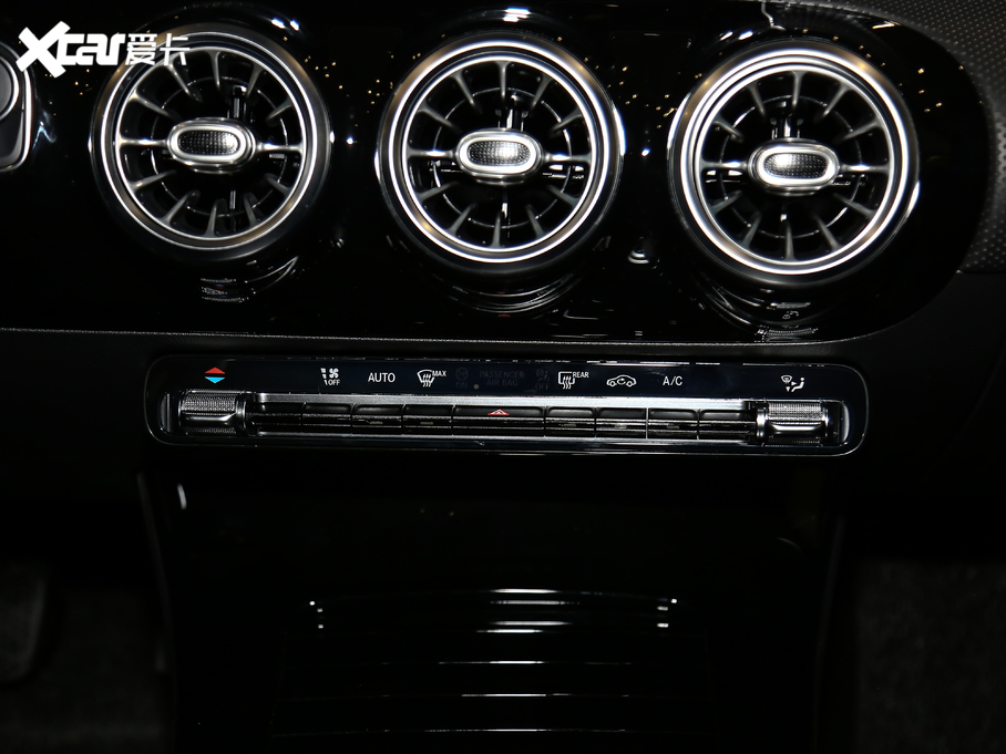 2020YA A 200 L \I܇