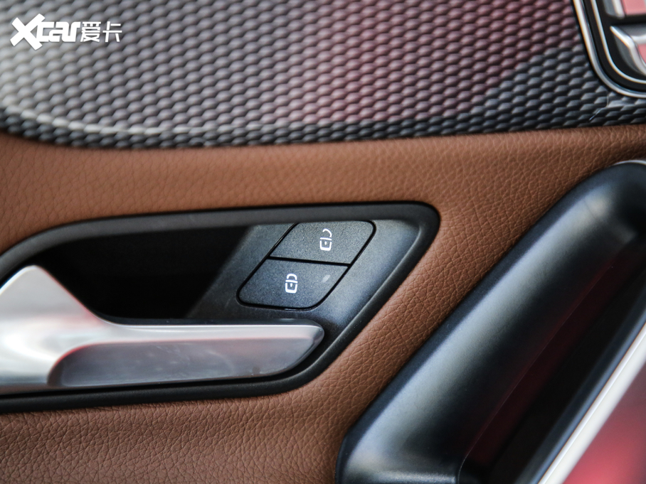 2020YA A 200 L \I܇