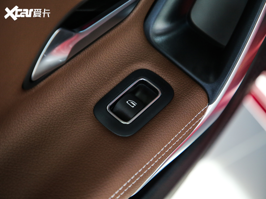 2020YA A 200 L \I܇