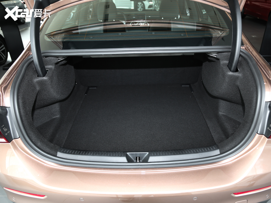 2020YA Ŀ A 200 L \I܇r