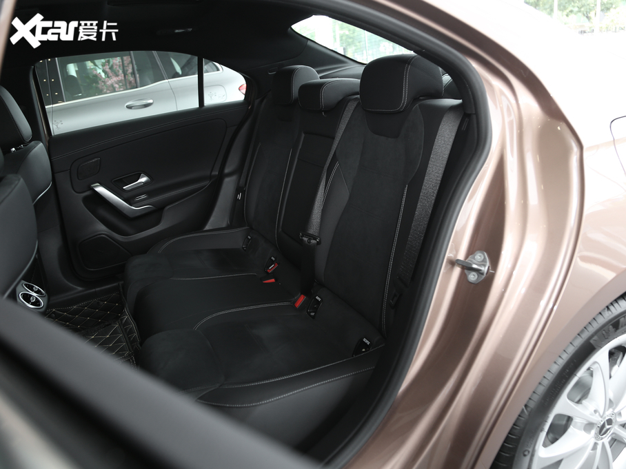 2020YA Ŀ A 200 L \I܇r