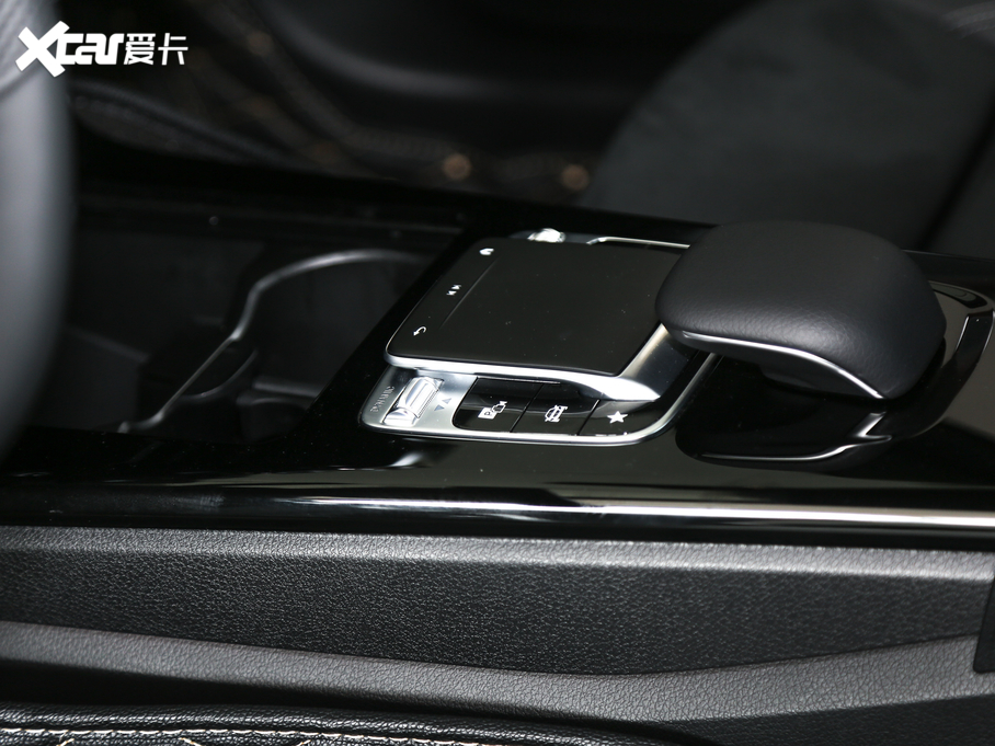 2020YA Ŀ A 200 L \I܇r