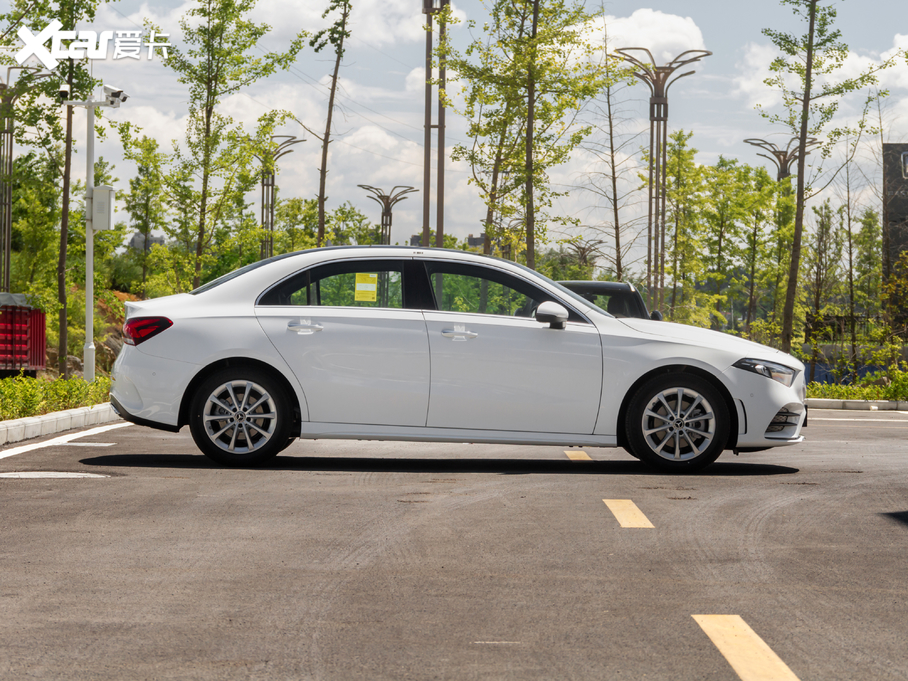 2020YA Ŀ A 200 L \I܇Ӹ