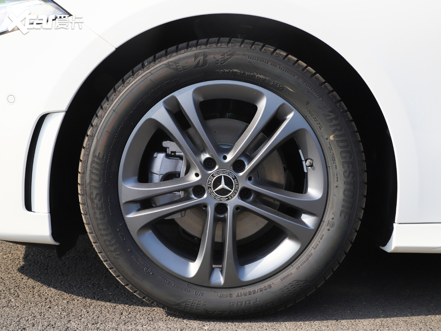 2020��YA�� �¿� A 180 L �\���I܇