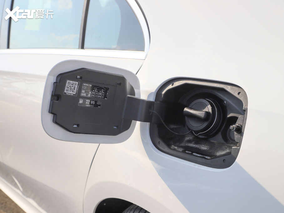 2020��YA��(j��) �¿� A 180 L �\(y��n)��(d��ng)�I܇