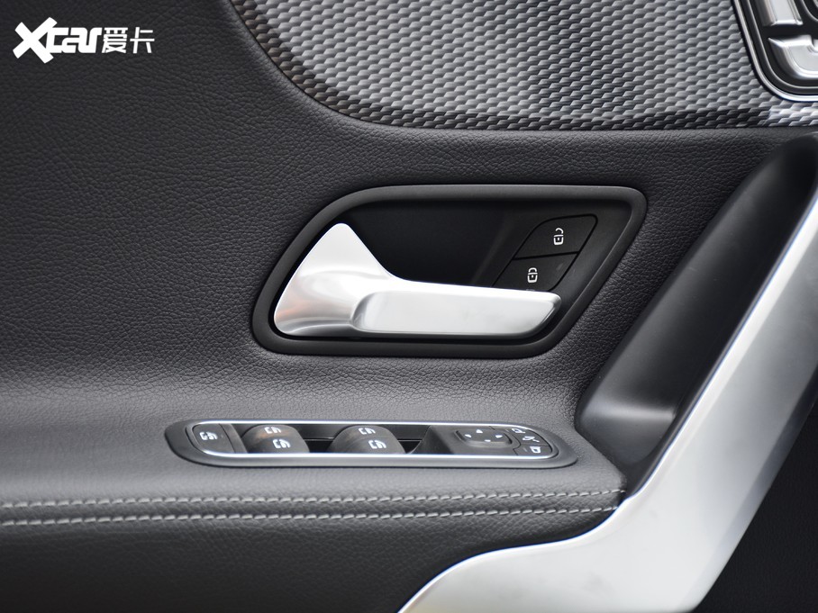 2020YA Ŀ A 200 L \I܇r