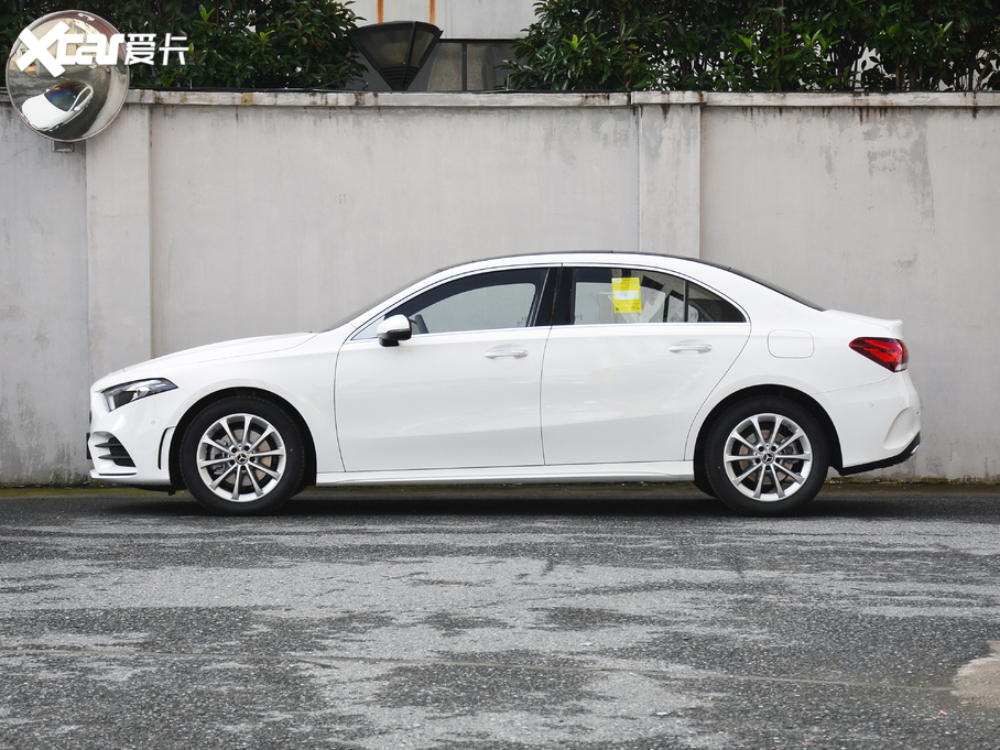 2020YA Ŀ A 200 L \I܇r