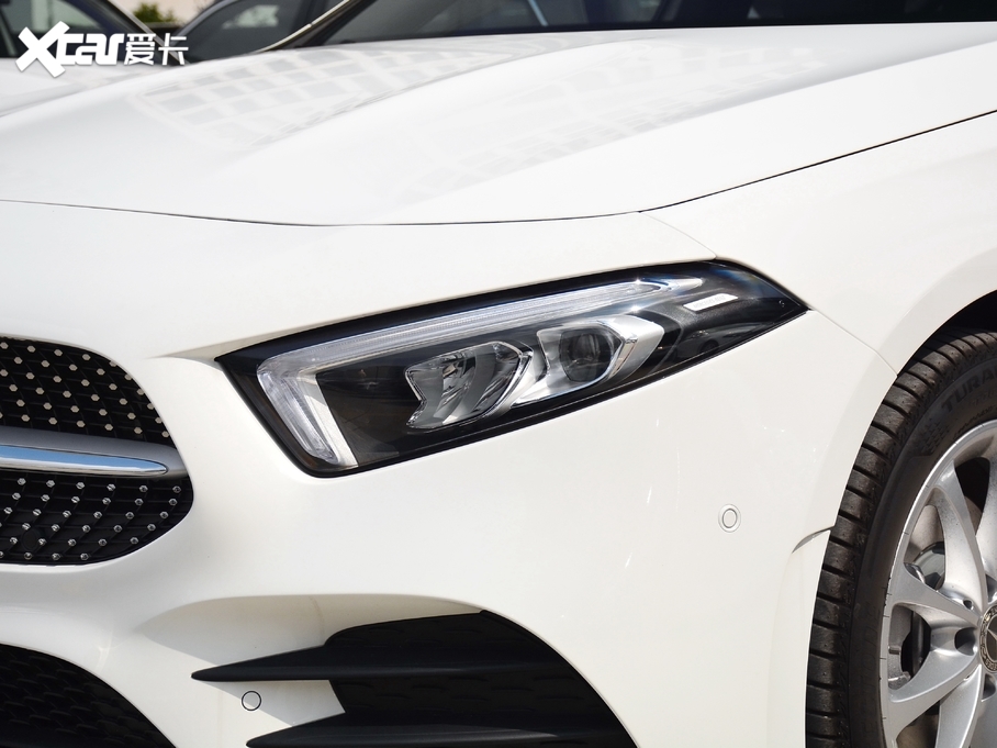 2020YA Ŀ A 200 L \I܇r