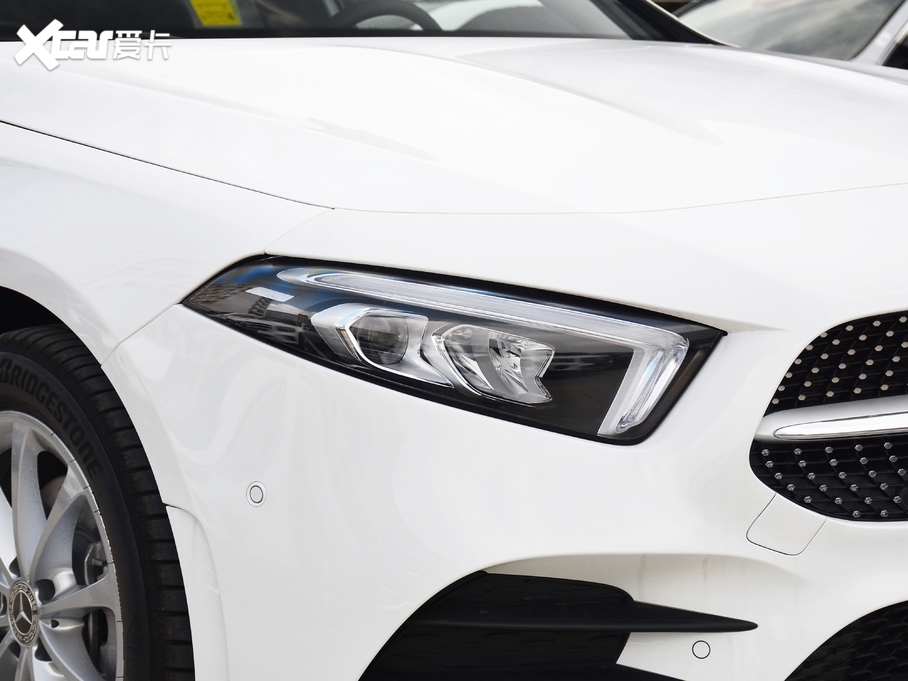 2020YA Ŀ A 200 L \I܇r