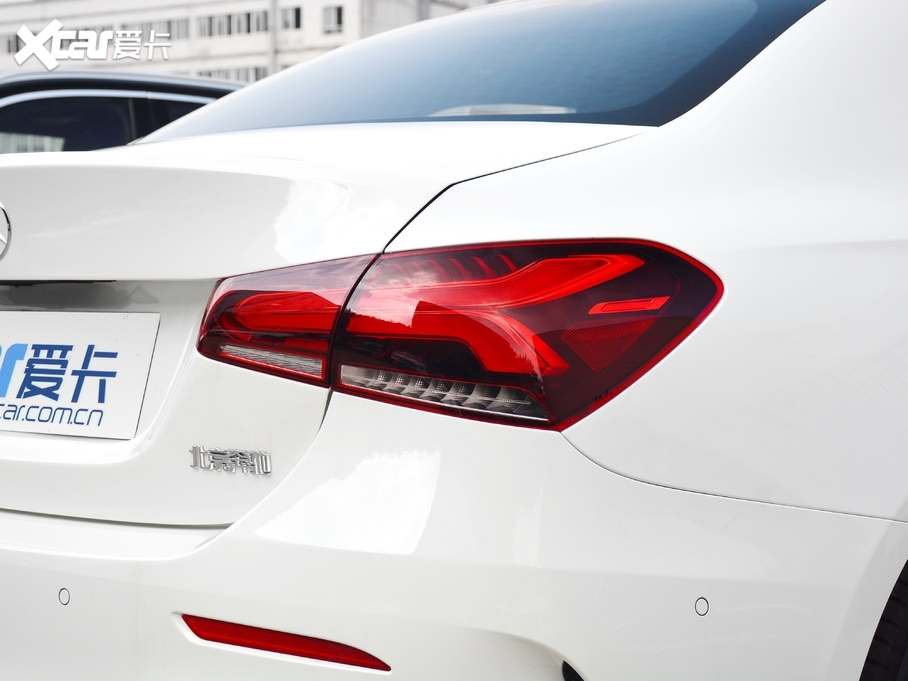 2020YA Ŀ A 200 L \I܇r