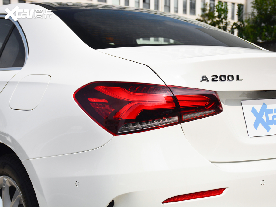 2020YA Ŀ A 200 L \I܇r