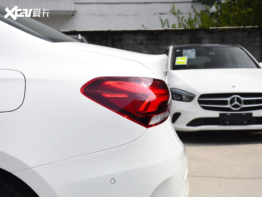 2020YA Ŀ A 200 L \I܇r