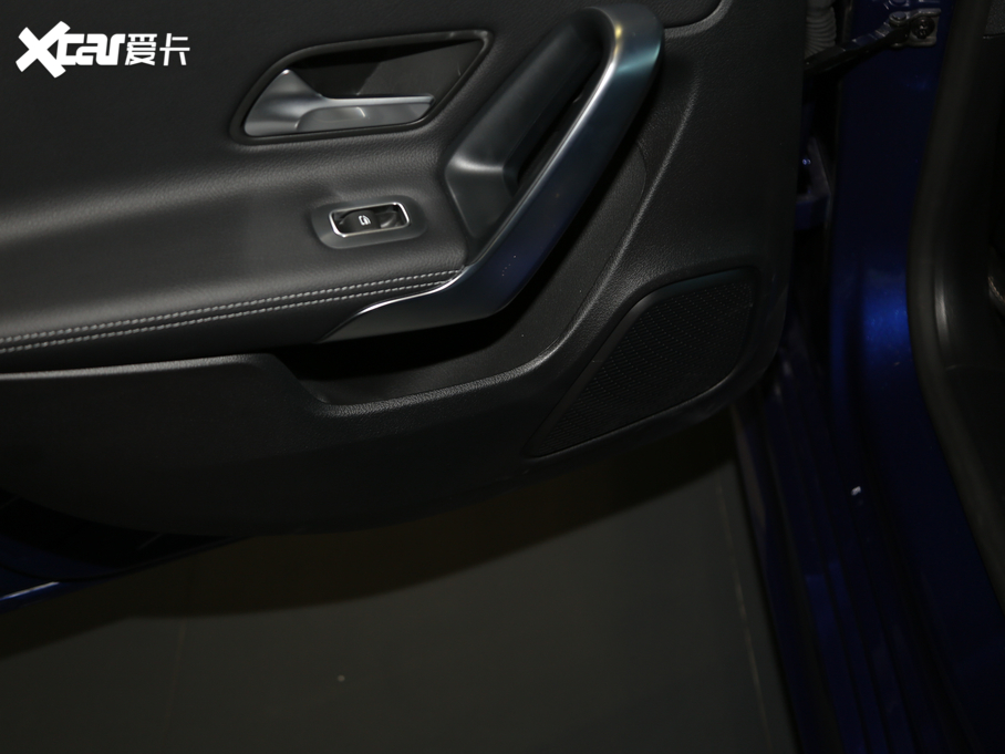 2020YA Ŀ A 200 L \I܇Ӹ