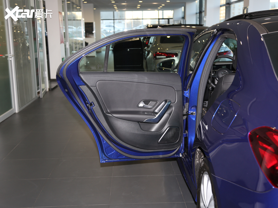 2020YA Ŀ A 200 L \I܇Ӹ