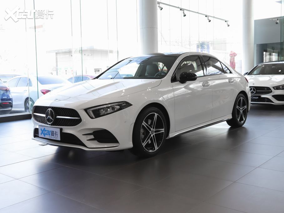 2020YA Ŀ A 220 L 4MATIC \I܇