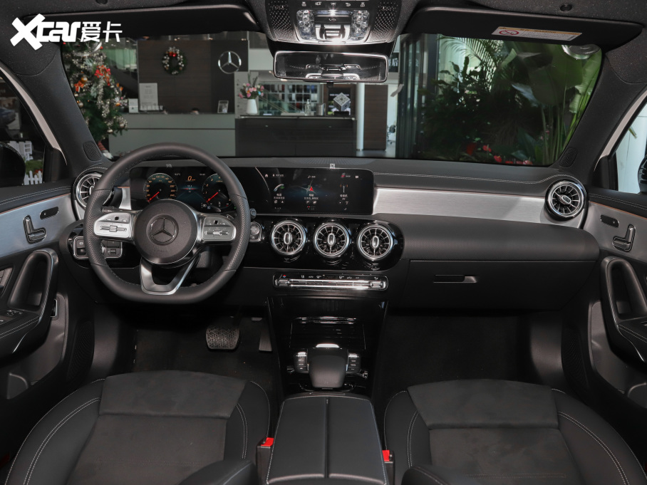 2020YA Ŀ A 220 L 4MATIC \I܇