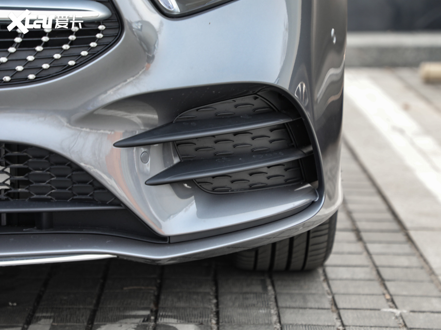 2021YA A 200 L \I܇r