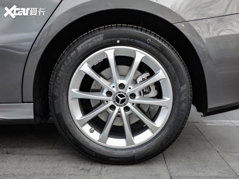 2021YA A 200 L \I܇r