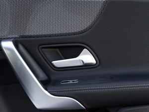 2020Ŀ A 200 L \I܇Ӹ g