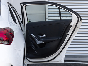 2020Ŀ A 200 L \I܇Ӹ g