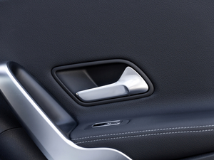 2020Ŀ A 200 L \I܇Ӹ g