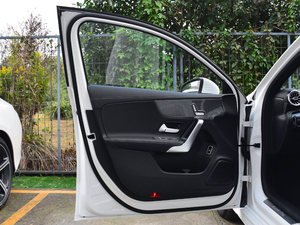 2020Ŀ A 200 L \I܇r {λ܇T