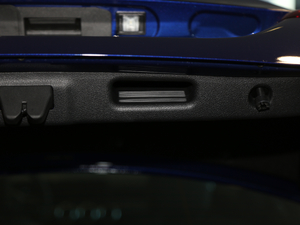 2020Ŀ A 200 L \I܇Ӹ g