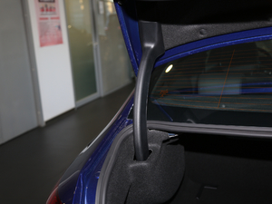 2020Ŀ A 200 L \I܇Ӹ g