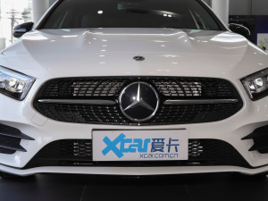 2020款改款 A 220 L 4MATIC 运动轿车 中网