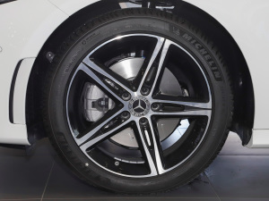 2020Ŀ A 220 L 4MATIC \I܇ ^