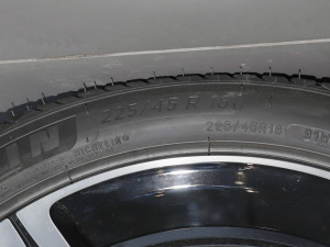 2020Ŀ A 220 L 4MATIC \I܇ ^