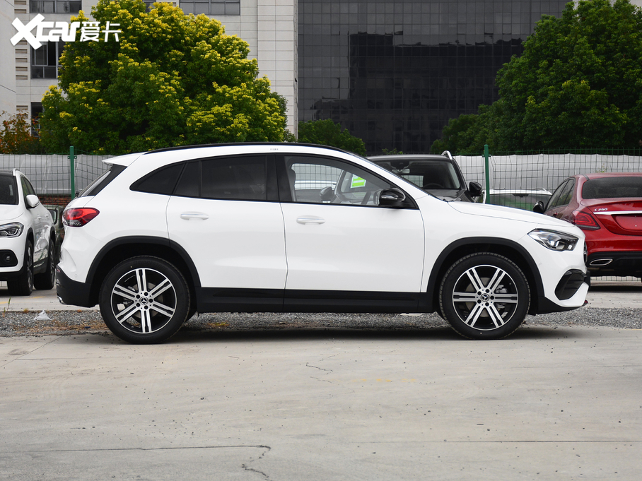 2020YGLA GLA 200 4MATIC