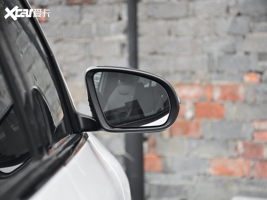 2020YGLA GLA 200 4MATIC