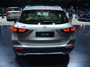 2020GLA 200 	