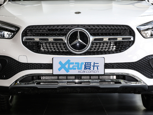 2020款GLA 200 中网